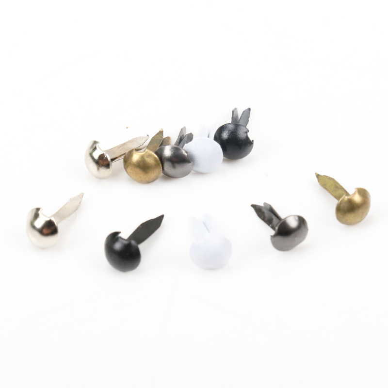 100 pz Misto Rotondo In Metall - Embellishments For Scrapbooking recensione e prezzo