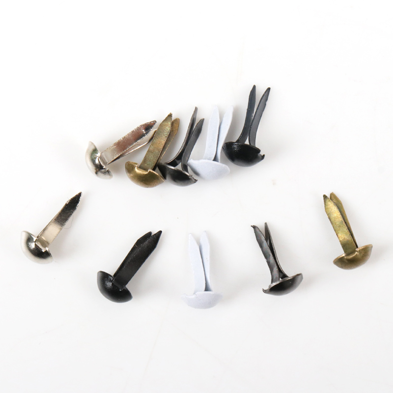 100 pz Misto Rotondo In Metall - Embellishments For Scrapbooking recensione e prezzo